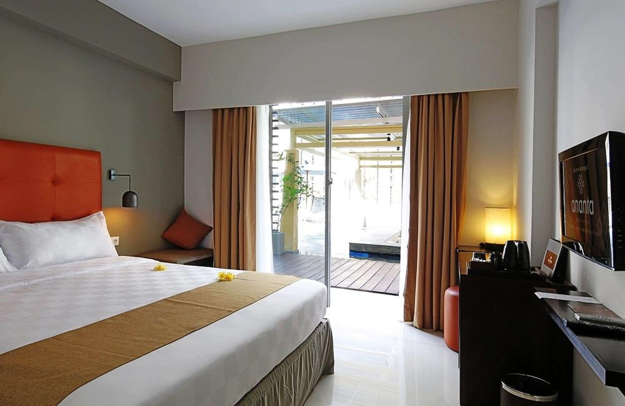 Ananta Legian Hotel Exteriör bild